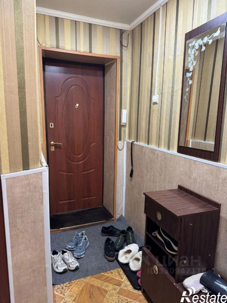 2-комн квартира пр-кт Строителей, 27,  д. 27