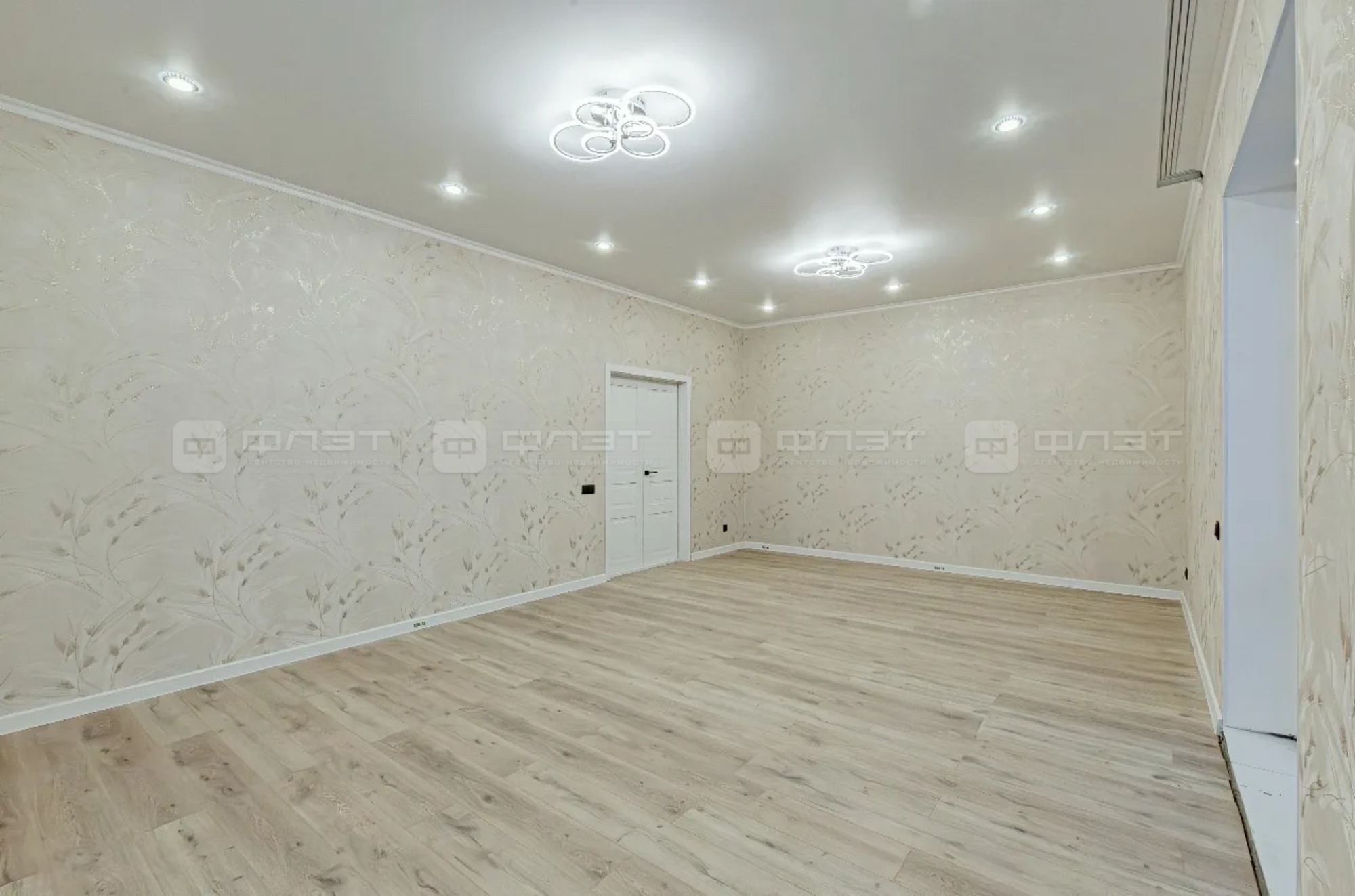 Купить дачу, дом, коттедж за 8 200 000 рублей на ул. Зеркальная, дом 28