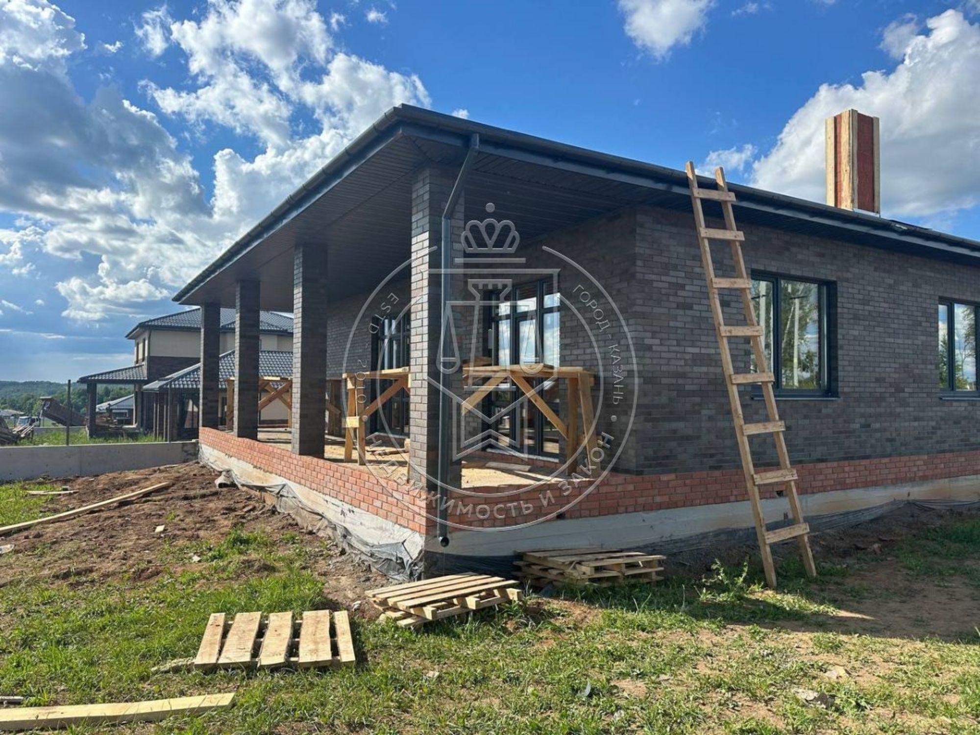 Купить дачу, дом, коттедж за 14 300 000 рублей на Дубовая ул, 1