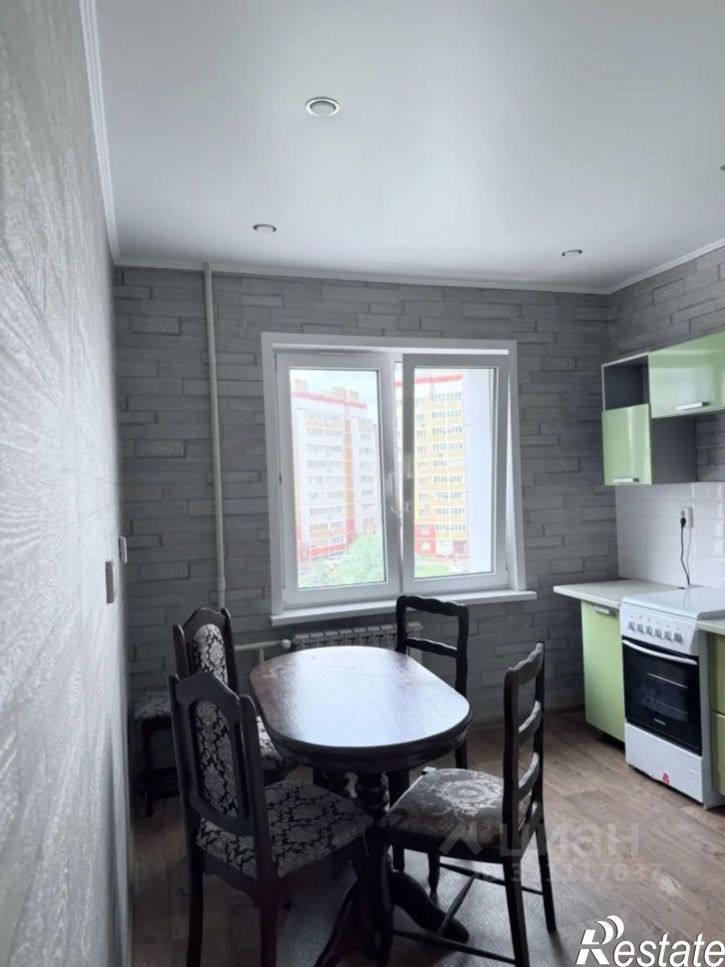 2-комн квартира пр-кт Строителей, 32Б,  д. 32Б