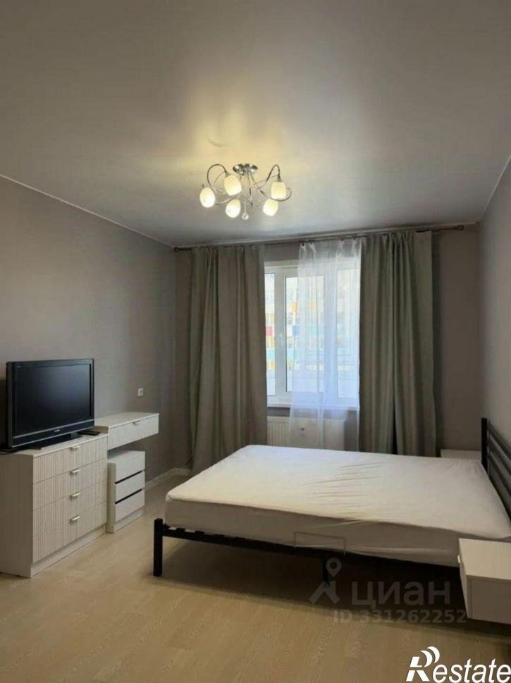1-комн квартира пр-кт Строителей, 28,  д. 28
