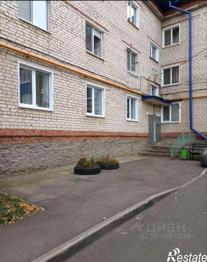 4-комн квартира улица Бутлерова, 127,  д. 127