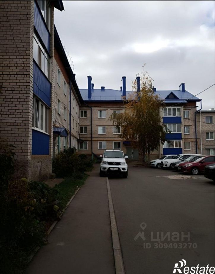 4-комн квартира улица Бутлерова, 127,  д. 127