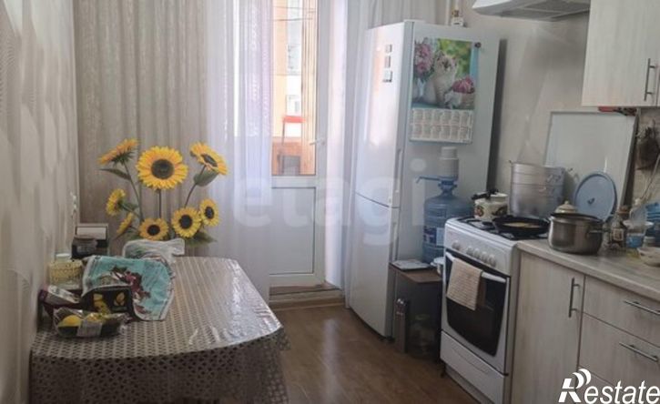 3-комн квартира улица Калинина, 64,  д. 64