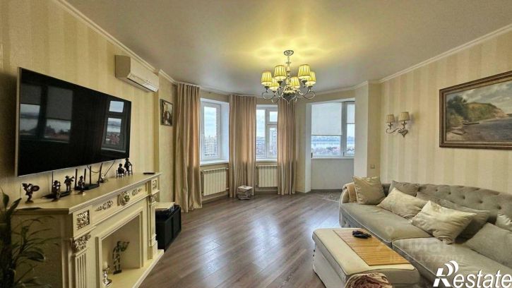 4-комн квартира Казань, улица Столярова