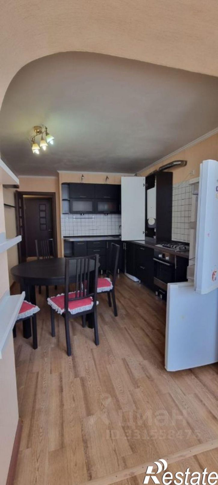 1-комн квартира улица Комарова, 14Б к2,  д. 14Б к2