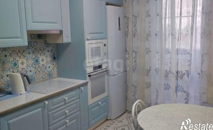 3-комн квартира проспект Строителей, 76,  д. 76
