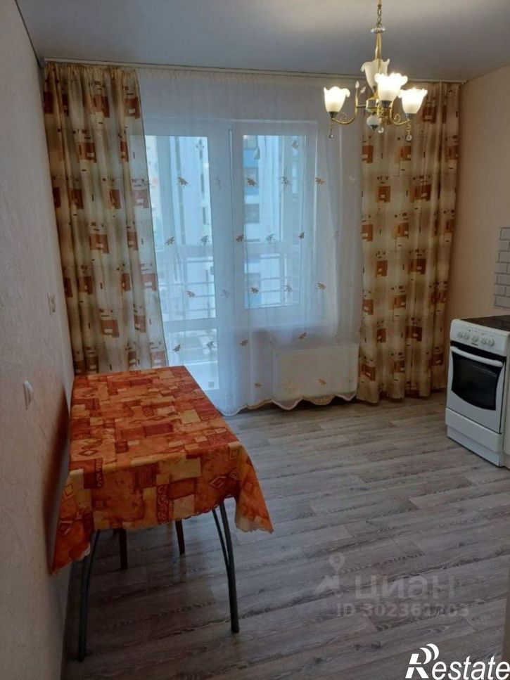 1-комн квартира улица Комарова, 45А,  д. 45А
