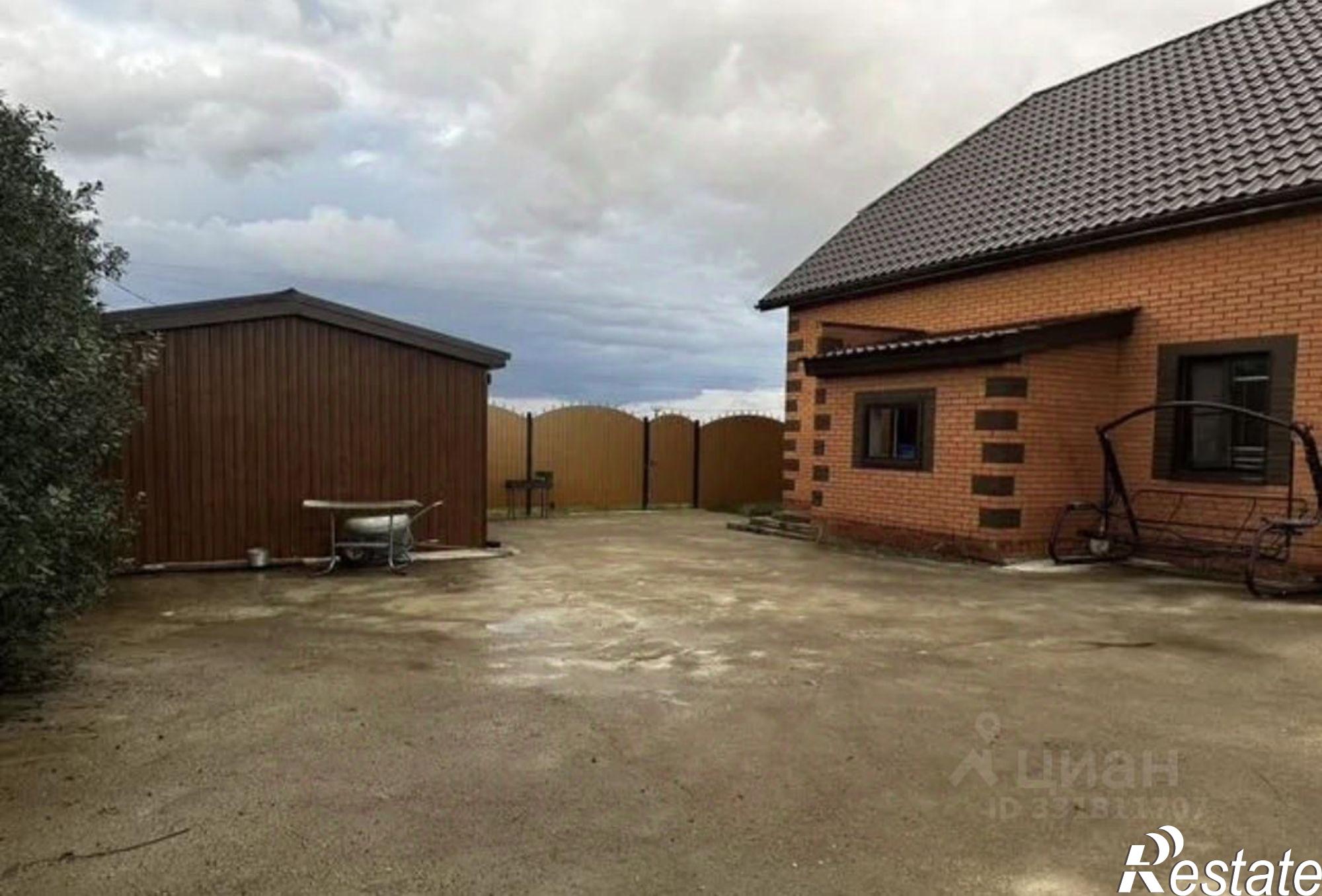 Купить дачу, дом, коттедж за 10 900 000 рублей на Арск, Новая улица