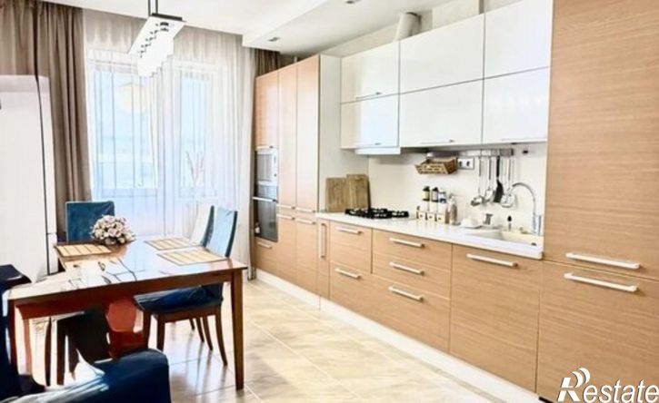 2-комн квартира Республика Татарстан (Татарстан), Набережные Челны, Портовая улица, 5