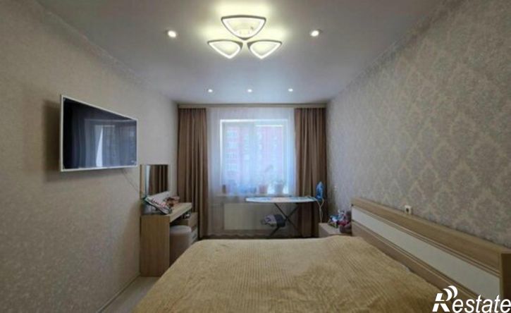 3-комн квартира пр-кт Строителей, 20,  д. 20