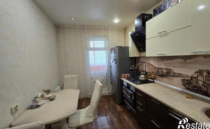 3-комн квартира пр-кт Строителей, 20,  д. 20