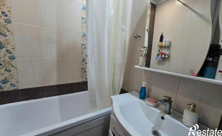 3-комн квартира пр-кт Строителей, 20,  д. 20