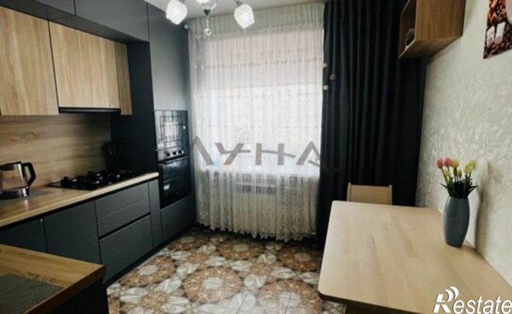 2-комн квартира Республика Татарстан (Татарстан), Казань, улица Хайдара Бигичева, 11