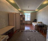комната 32 кв м Казань, улица Короленко