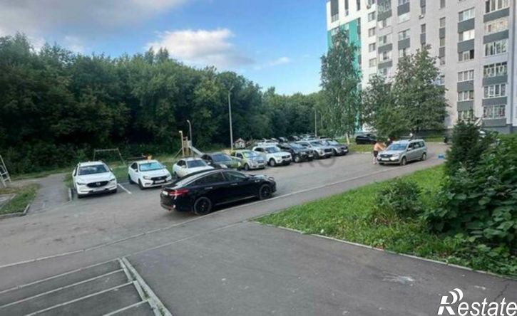 2-комн квартира Республика Татарстан (Татарстан), Набережные Челны, посёлок ЗЯБ, улица Комарова, 36