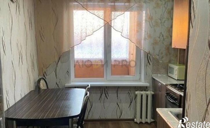 3-комн квартира Республика Татарстан (Татарстан), Заинск, улица Нариманова, 23