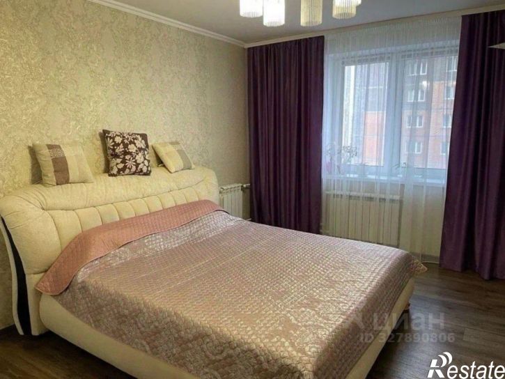 3-комн квартира улица Академика Глушко, дом 8