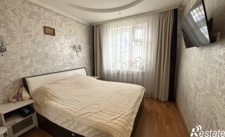 3-комн квартира Республика Татарстан (Татарстан), Казань, улица Хайдара Бигичева, 9