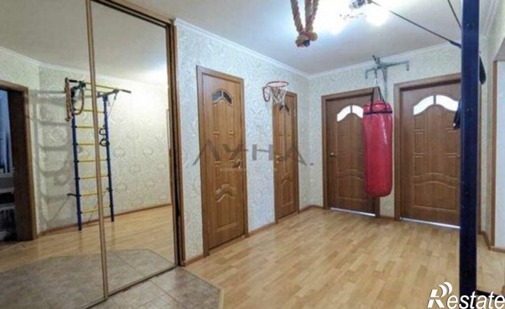 3-комн квартира Республика Татарстан (Татарстан), Набережные Челны, проспект Чулман, 64