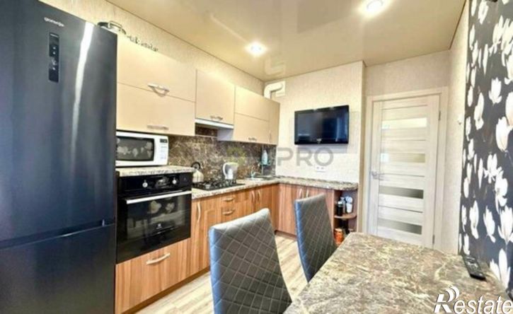 2-комн квартира Республика Татарстан (Татарстан), Набережные Челны, улица Раскольникова, 33