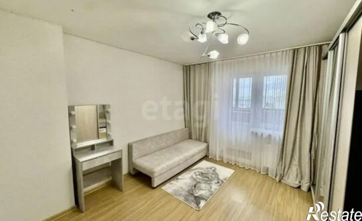 3-комн квартира Республика Татарстан (Татарстан), Казань, улица Чингиза Айтматова, 1