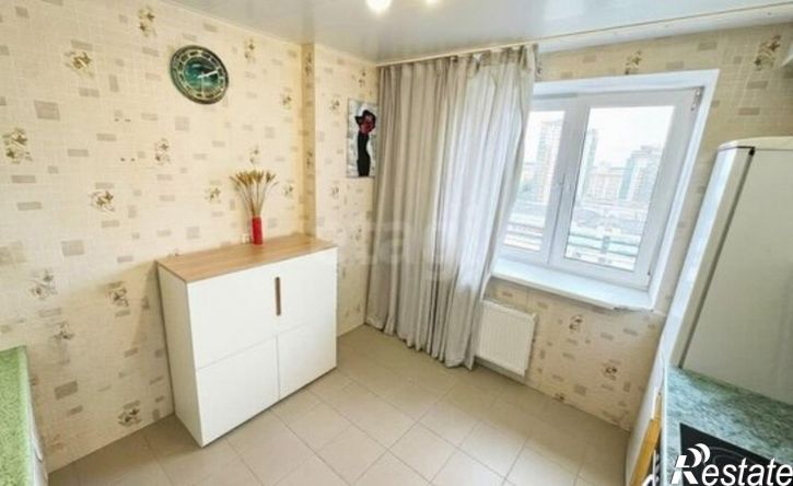3-комн квартира Республика Татарстан (Татарстан), Казань, улица Чингиза Айтматова, 1