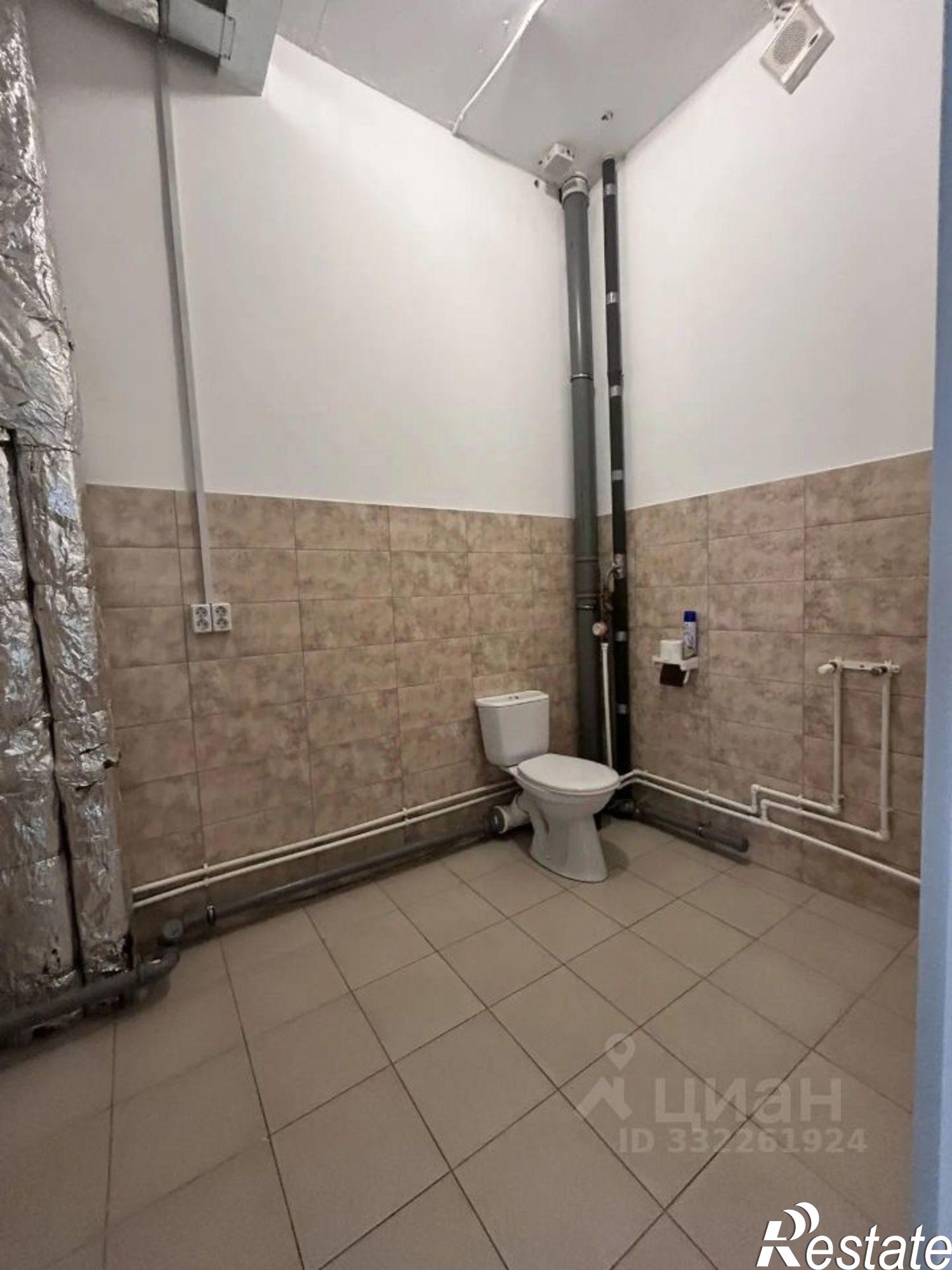 Сдать офис, помещение под офис за 84 915 рублей на Казань, улица Энгельса