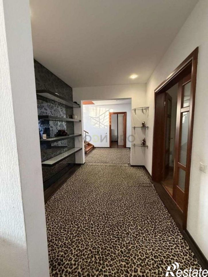 5-комн квартира проспект Вахитова,дом 42а