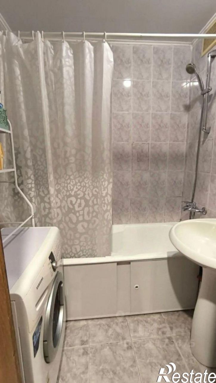 3-комн квартира улица Комиссара Габишева, дом 19