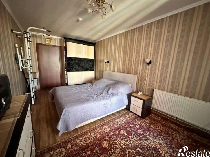 3-комн квартира проспект Победы, 224б