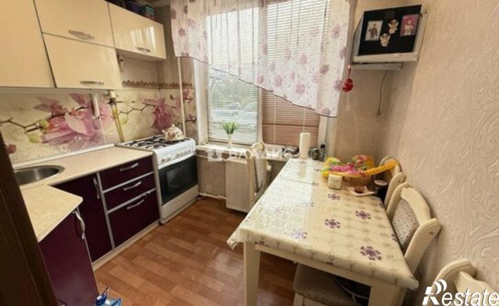 2-комн квартира Республика Татарстан (Татарстан), Нижнекамск, улица 50 лет Октября, 5