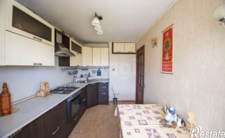 3-комн квартира Республика Татарстан (Татарстан), Альметьевск, улица Герцена, 94