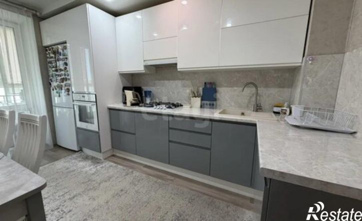 2-комн квартира Республика Татарстан (Татарстан), Казань, улица Азата Аббасова, 12