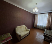 комната 64 кв м Казань, Деловая улица, 3