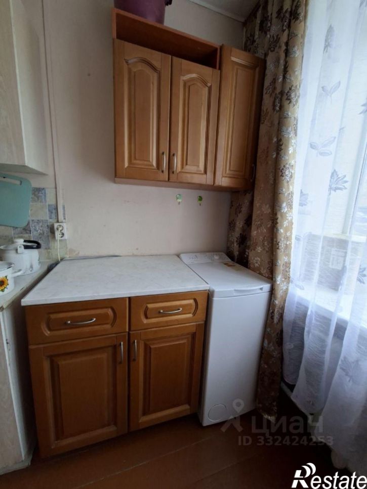 Комната Казань, Деловая улица, 3