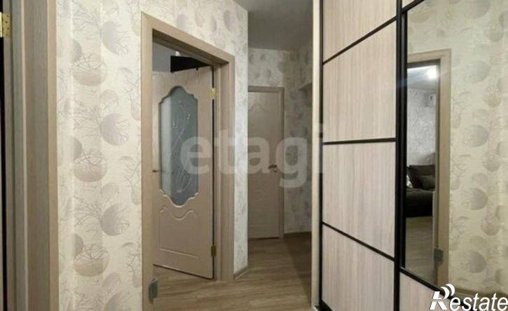 2-комн квартира Республика Татарстан (Татарстан), Казань, улица Рауиса Гареева, 92