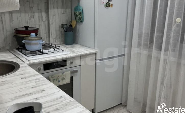2-комн квартира пр-кт Нефтяников, 20а,  д. 20а