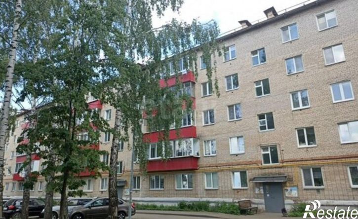 2-комн квартира пр-кт Нефтяников, 20а,  д. 20а