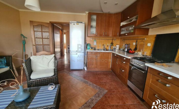 3-комн квартира Республика Татарстан (Татарстан), Нижнекамск, улица Менделеева, 47