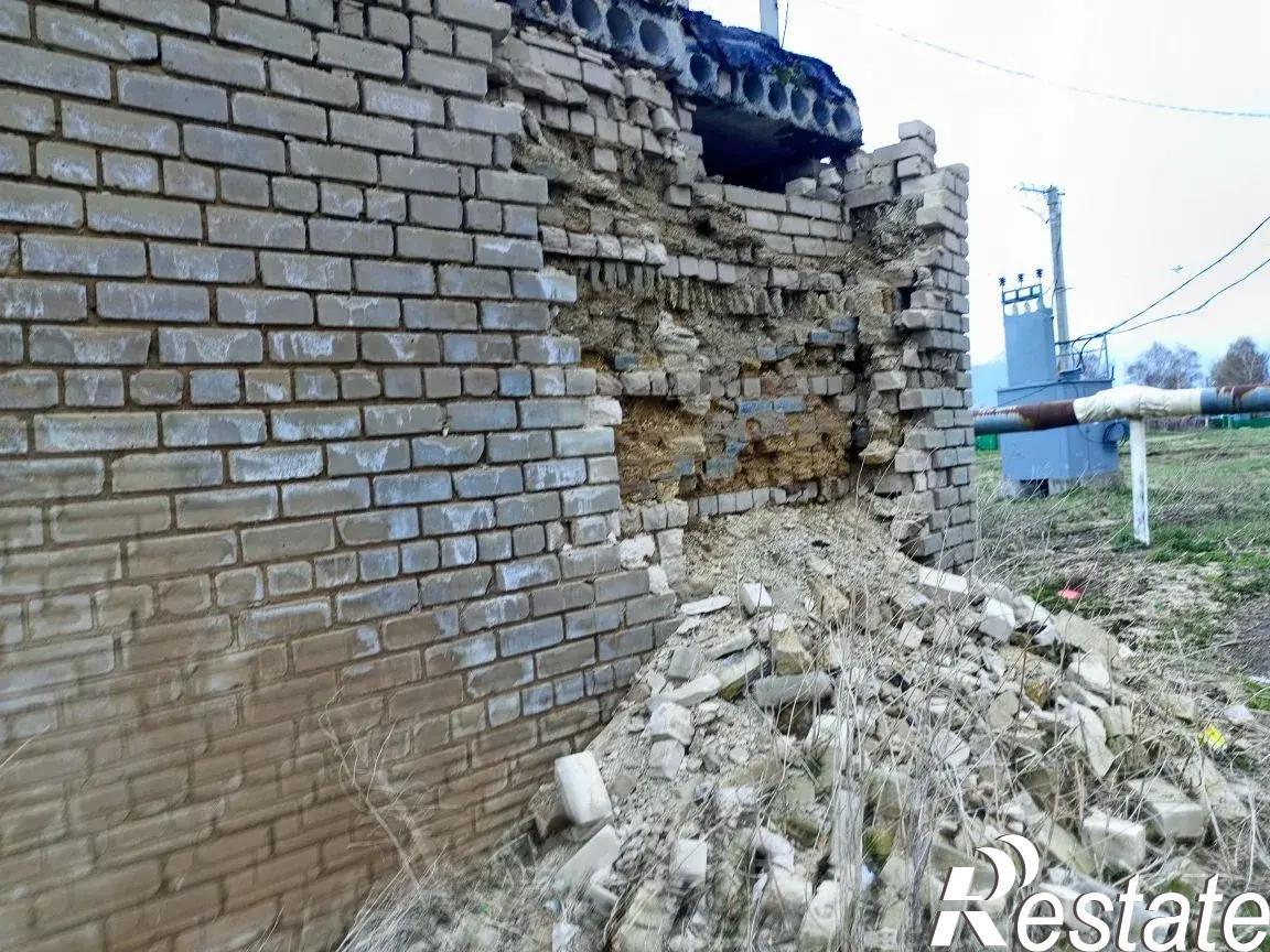 Купить ОСЗ, отдельно стоящее здание за 500 000 рублей на Центральная , 13