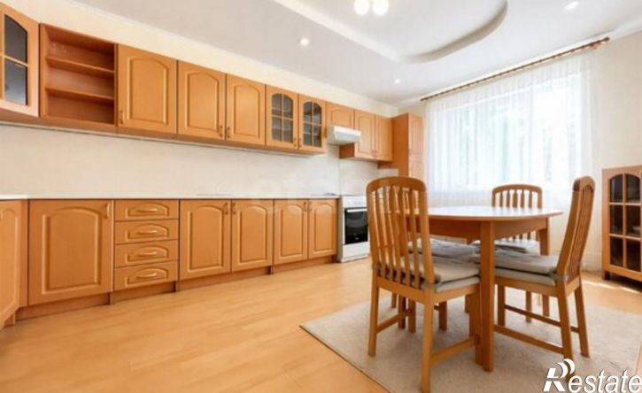 3-комн квартира Республика Татарстан (Татарстан), Зеленодольск, улица Гастелло, 7