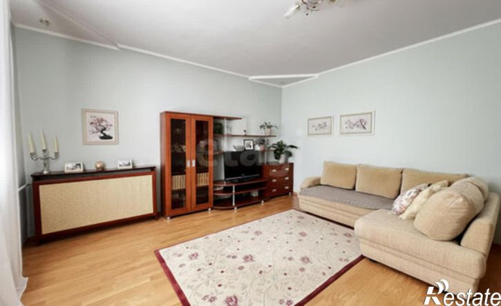 3-комн квартира Республика Татарстан (Татарстан), Зеленодольск, улица Гастелло, 7