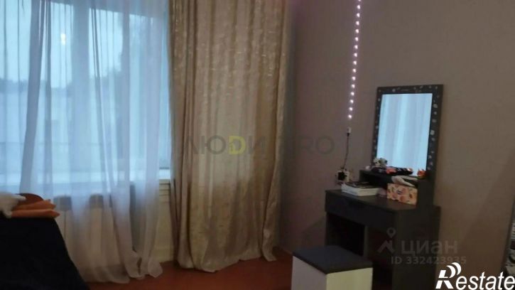 2-комн квартира улица Комарова,дом 10