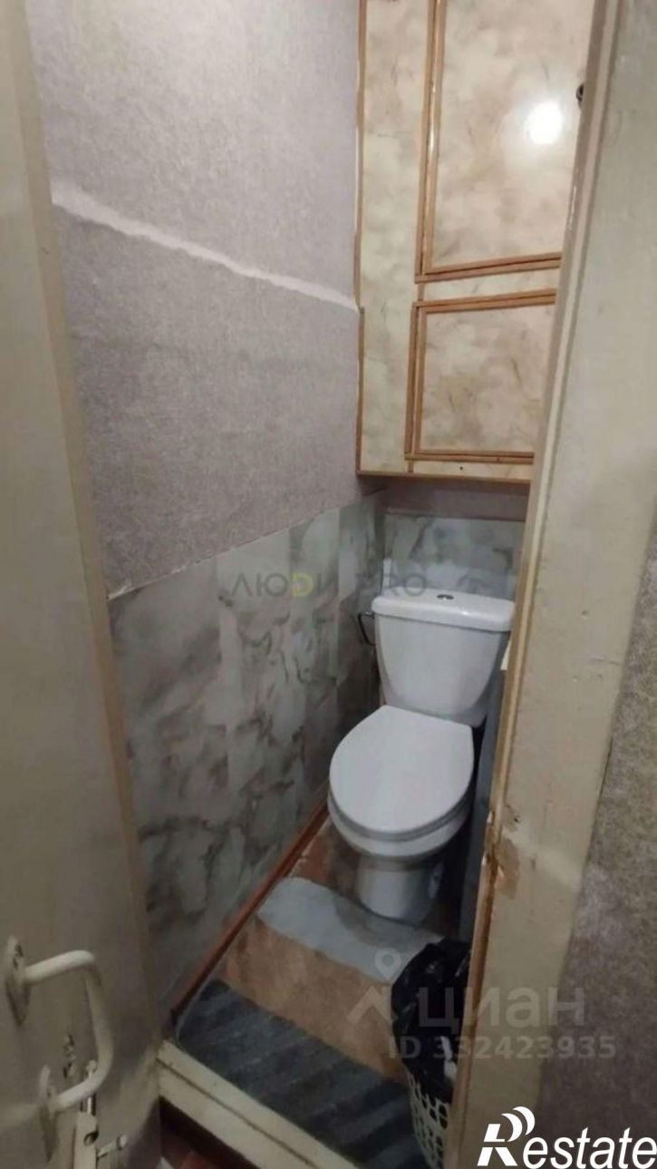 2-комн квартира улица Комарова,дом 10