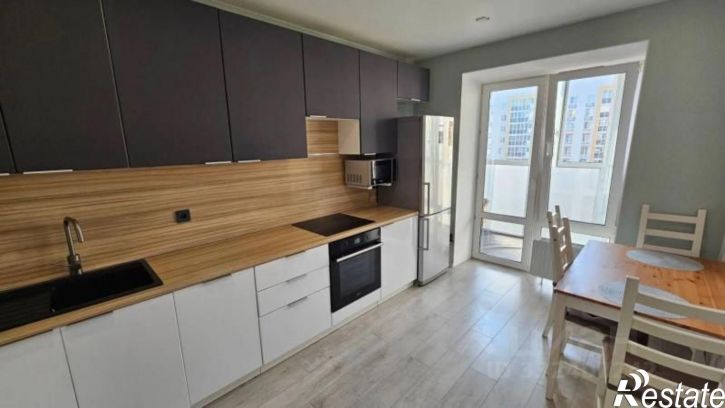 2-комн квартира ул. Азата Аббасова,  д. 8