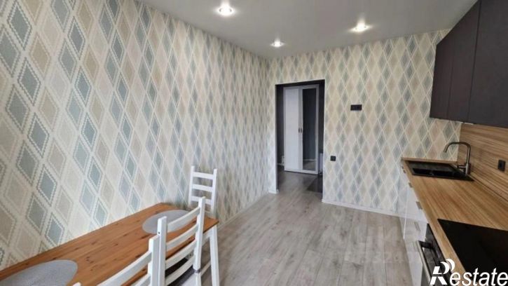 2-комн квартира ул. Азата Аббасова,  д. 8