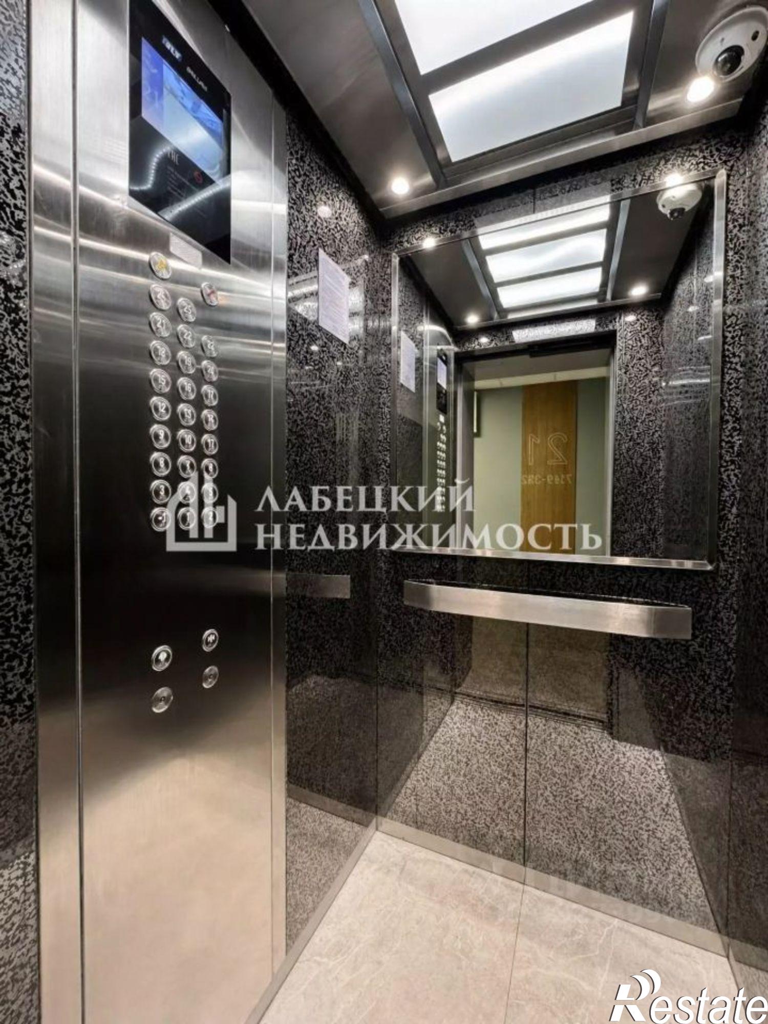 Купить гараж, место в паркинге за 2 500 000 рублей на Республика Татарстан (Татарстан), Казань