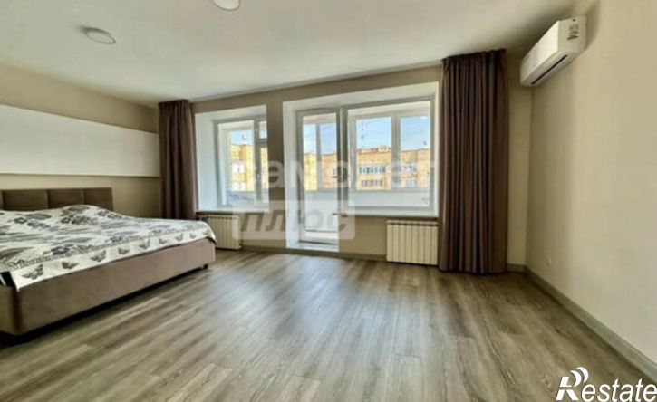 3-комн квартира Республика Татарстан (Татарстан), Нижнекамск, проспект Шинников, 21А