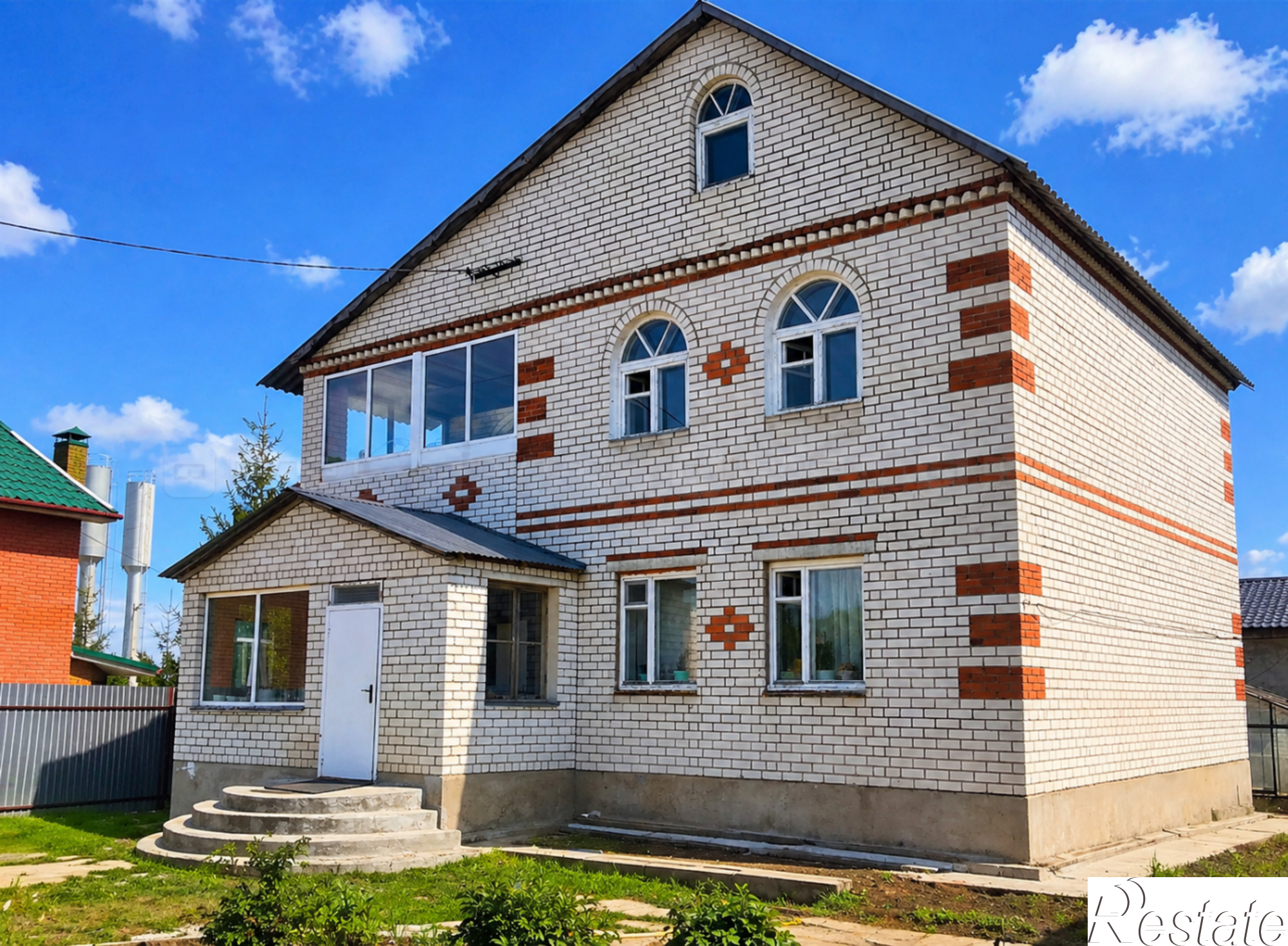Купить дачу, дом, коттедж за 11 700 000 рублей на ул. Лесная, дом 48